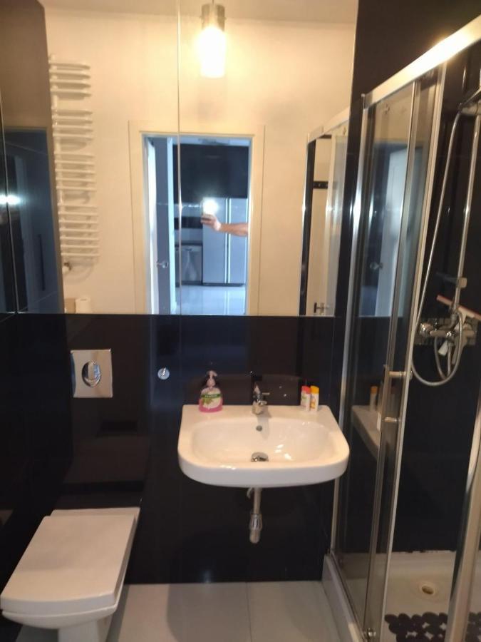 House4You Apartament Sakura Airport Chopin 바르샤바 외부 사진